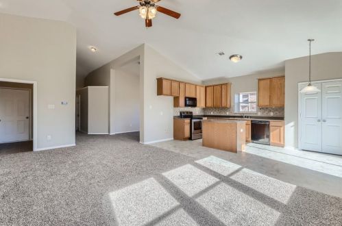 1701 Park Trl Blvd, Princeton TX 75407-2698 exterior