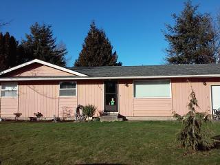 6187 Apollo Dr, Ferndale, WA 98248-9241