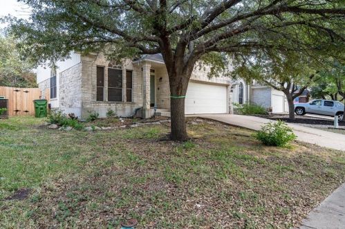 8420 Alvin High Ln, Austin TX  78729-3770 exterior