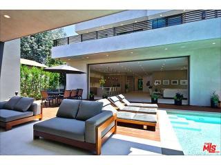 623 Edinburgh Ave, Los Angeles CA  90048-2311 exterior