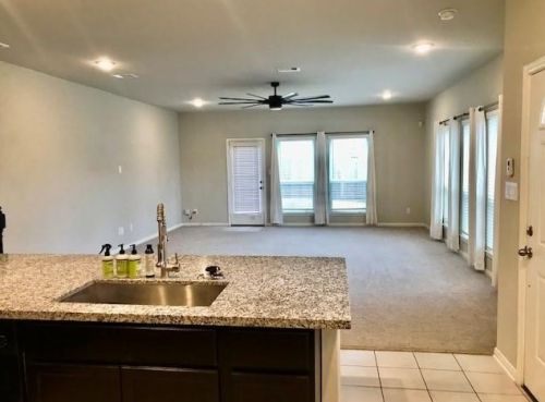 502 7th St, Morgans Point, TX 77571-4930
