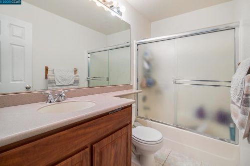 5241 Pebble Glen Dr, Concord CA  94521-4534 exterior