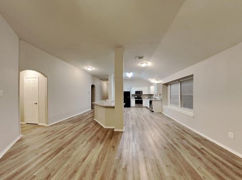 820 Silverbrook Dr, Fort Worth TX  76179-0935 exterior