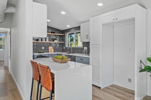 859 Citron St, Anaheim CA  92805-1706 exterior