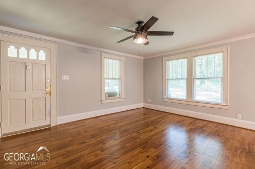 3314 Harris Dr, Atlanta GA  30337-1005 exterior