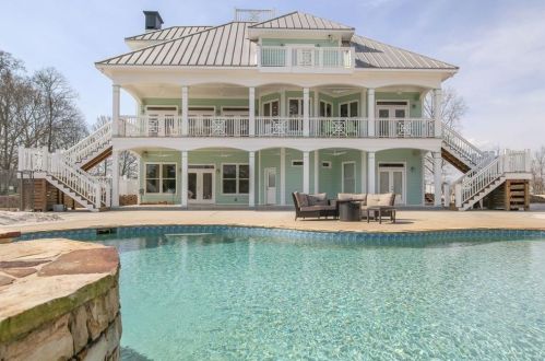 3388 Tyus Carrollton Rd, Carrollton, GA 30117-5805