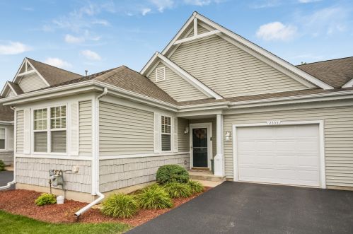 2555 Lincoln Park Ct, Joliet, IL 60403-9337