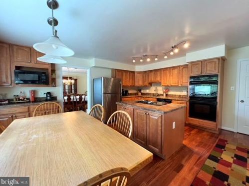 212 Farmgate Ln, Silver Spring MD 20905-5703 exterior