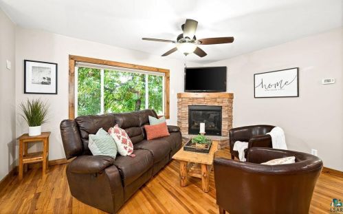 1802 Arrowhead Rd, Duluth, MN 55811-2200