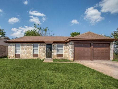 6033 Kary Lynn Dr, Fort Worth, TX 76148-1634
