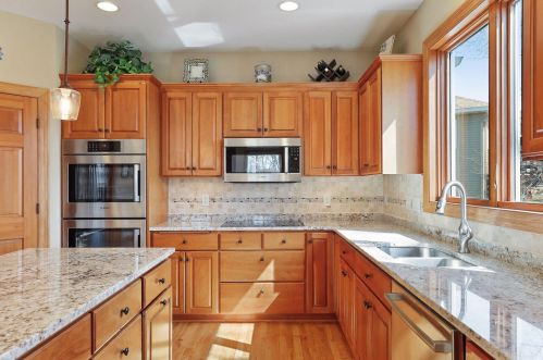 1380 Grace Dr, Saint Paul MN  55123-1971 exterior