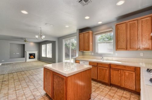 4157 Torrazzo Way, Folsom, CA 95762-5443