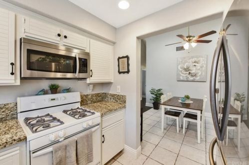 571 Glenhurst Dr, Anaheim CA  92808-1927 exterior