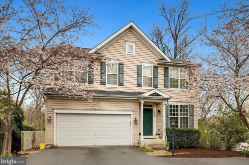 2404 Neabsco Creek Ct, Woodbridge, VA 22191-4578