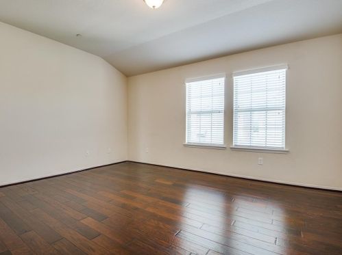 2140 Mcparland Ct, Carrollton TX 75006-2911 exterior