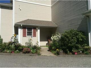 32 East Ct, Derby CT  06418-2641 exterior