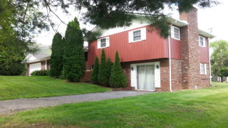 129 Pops Rd, Jacksboro, TN 37757-2429
