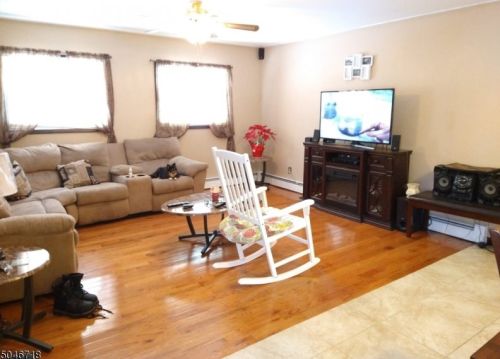 35 Ludlow St, Wharton, NJ 07885-1508