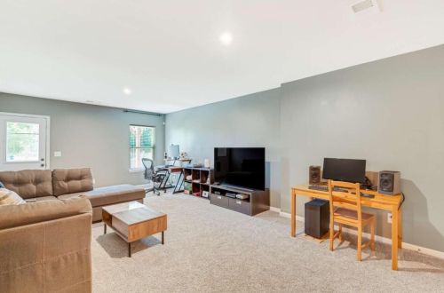 3861 Lake Sanctuary Way, Atlanta GA  30349-1984 exterior