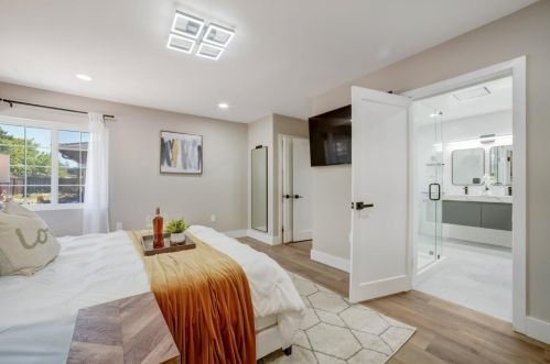 1698 La Bonita Way, Concord CA  94519-1924 exterior