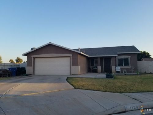 1138 Elm Ct, Brawley, CA 92227-3471