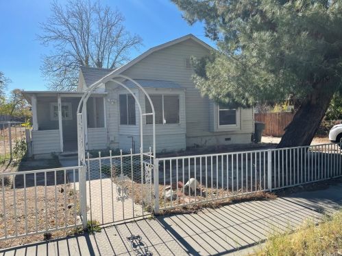 252 2nd St, San Jacinto, CA 92583-3504