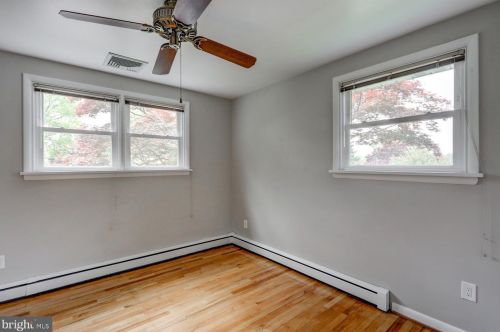 1651 Sunset Ave, Lancaster PA  17601-4355 exterior