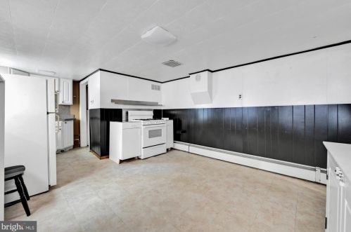 7 Pike St, Primrose PA  17901-8619 exterior