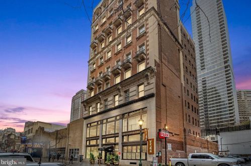 1920 Chestnut St, Philadelphia PA  19103-4634 exterior
