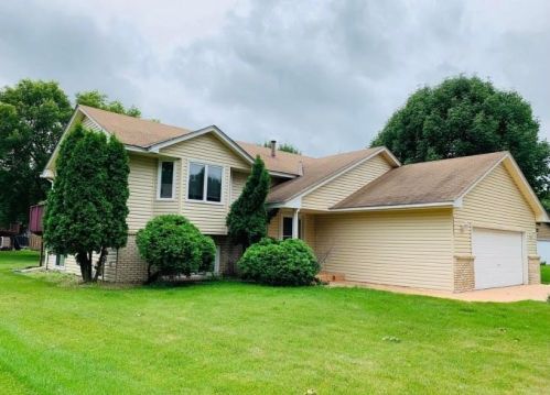 12087 Rose St, Minneapolis, MN 55433-6713