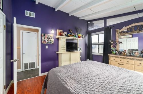 1325 Sandalwood Ave, Anaheim CA  92805-1642 exterior