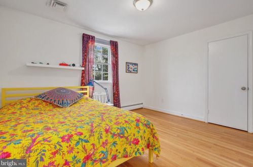 900 Balmoral Dr, Silver Spring MD  20903-1301 exterior