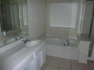 2660 Nova Park Ct, Rockwall TX  75087-6407 exterior