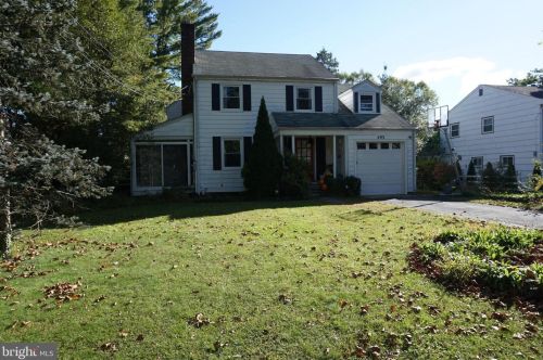 293 Walnut Ln, Princeton, NJ 08540-3459