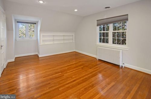 8119 Flower Ave, Silver Spring MD 20912-6646 exterior