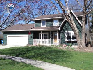 35 Ashley Ct, Crete IL  60417-2855 exterior