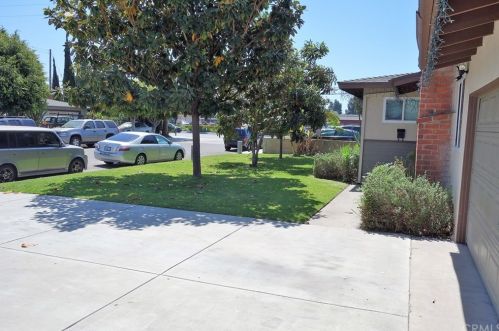 1787 Tiara St, Anaheim, CA 92802-2413