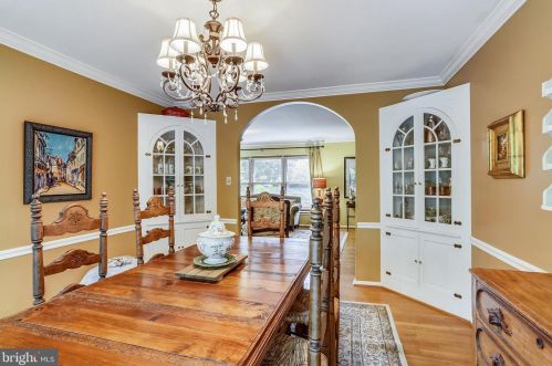 9527 Clement Rd, Silver Spring MD 20910-1643 exterior