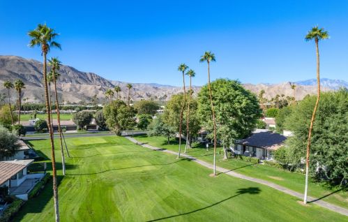 11 Barcelona Dr, Rancho Mirage, CA 92270-4633