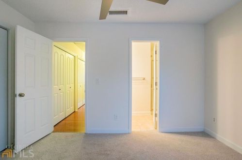 1901 Defoors Xing, Atlanta GA  30318-2337 exterior