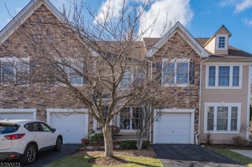 40 Magnolia Way, Paterson, NJ 07508-3113