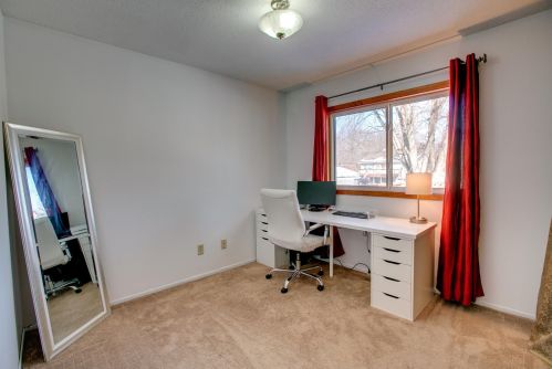 1735 Eugene St, Saint Paul MN  55110-3341 exterior