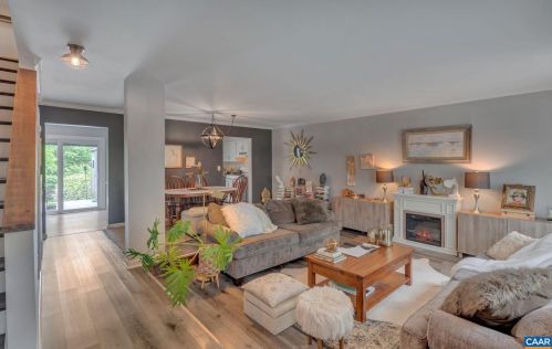 1474 Minor Ridge Ct, Charlottesville VA  22901-1630 exterior