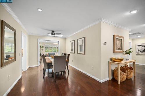 391 Maureen Ln, Concord CA  94523-2136 exterior