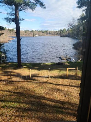 24 Great Pond Rd, Kingston, NH 03848-3749