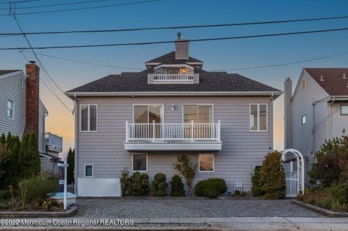 450 Tamiami Dr, Lavallette NJ  08735-3035 exterior