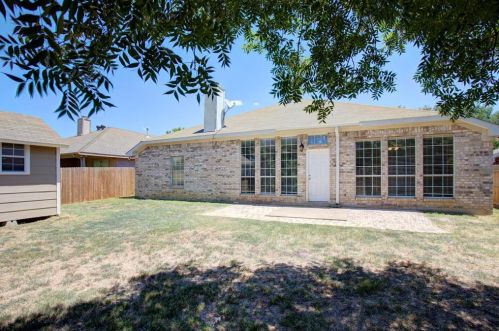 7020 Lomo Alto Dr, Fort Worth TX  76132-3562 exterior