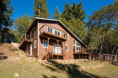 1653 Lilac Ln, Willits, CA 95490-9448