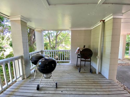 5 Ocean Park Ct, Isle Of Palms SC  29451-2244 exterior