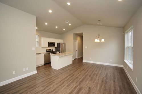 1137 4th St, Richmond TX  77471-3414 exterior